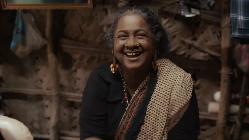 'Thaai Kizhavi' trailer: Radikaa Sarathkumar promises a hilarious and thought-provoking comedy
